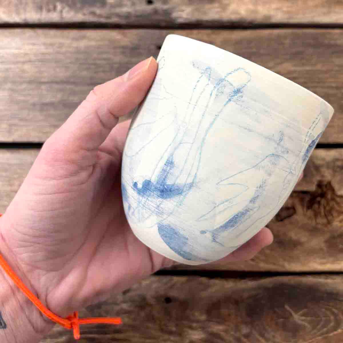 Malerisk krus, porselen 10 cm (P07)