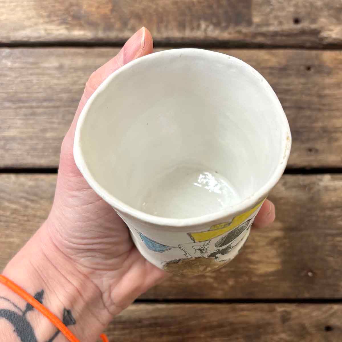 Scull party monkey, krus keramikk 9 cm