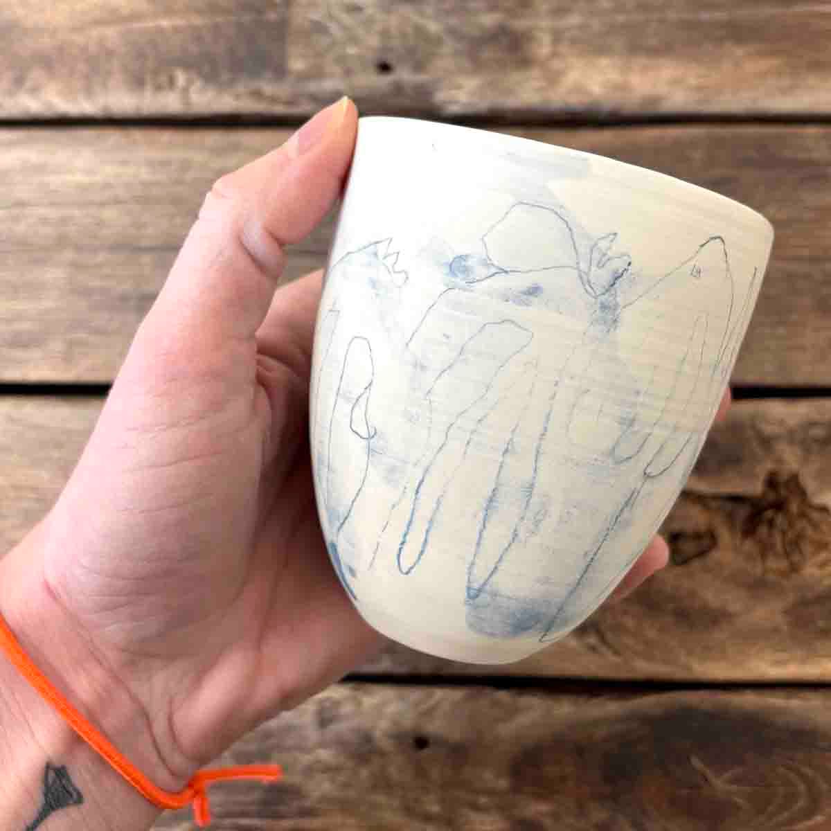 Malerisk krus, porselen 10.5 cm (P06)