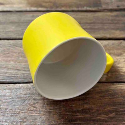 Offline is the new luxury, kopp porselen 7 cm (gul)